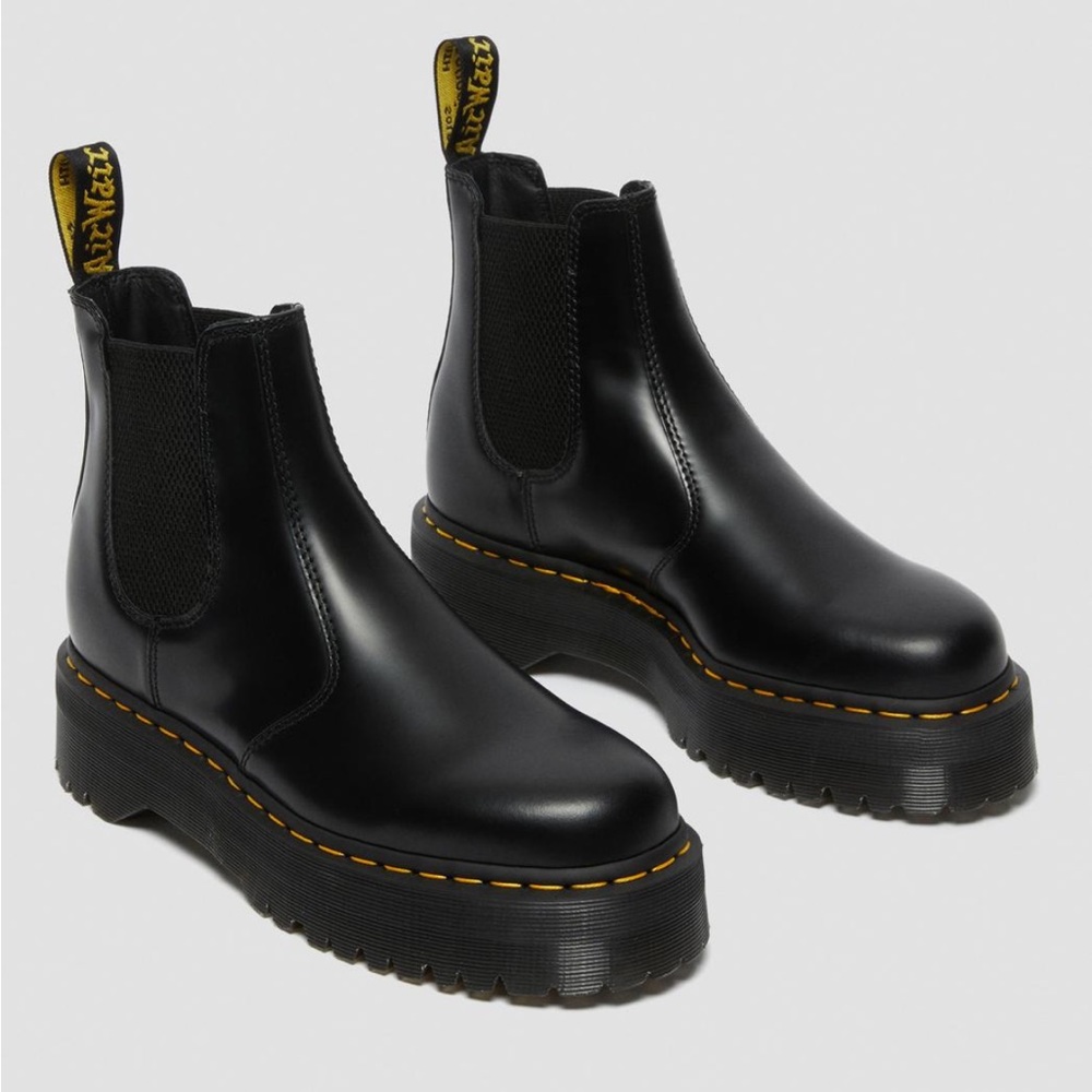 DOC MARTEN LEATHER PLATFORM CHELSEA BOOTS